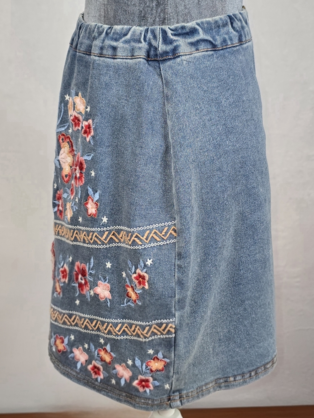 Rockin C Floral Embroidered Denim Mini Skirt Cowgirl Romance Sz S Hippie Boho - Picture 6 of 13